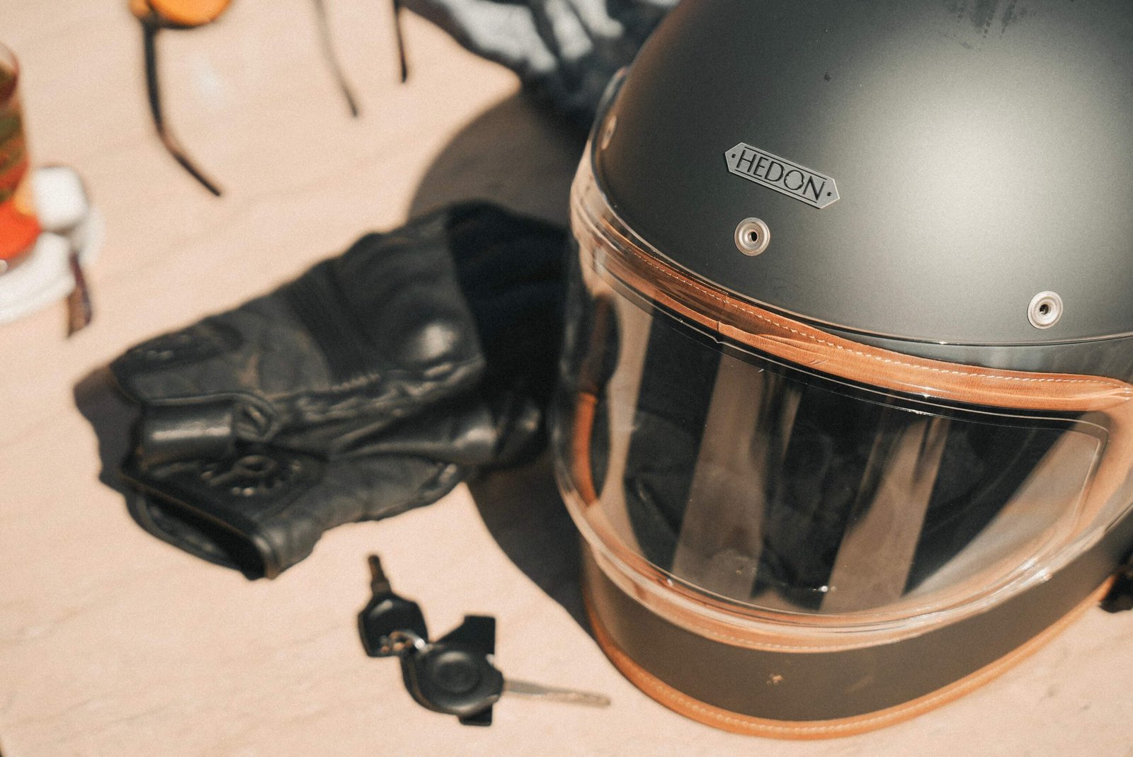 motorcycle-gear-preparation-morocco-helmet-gloves